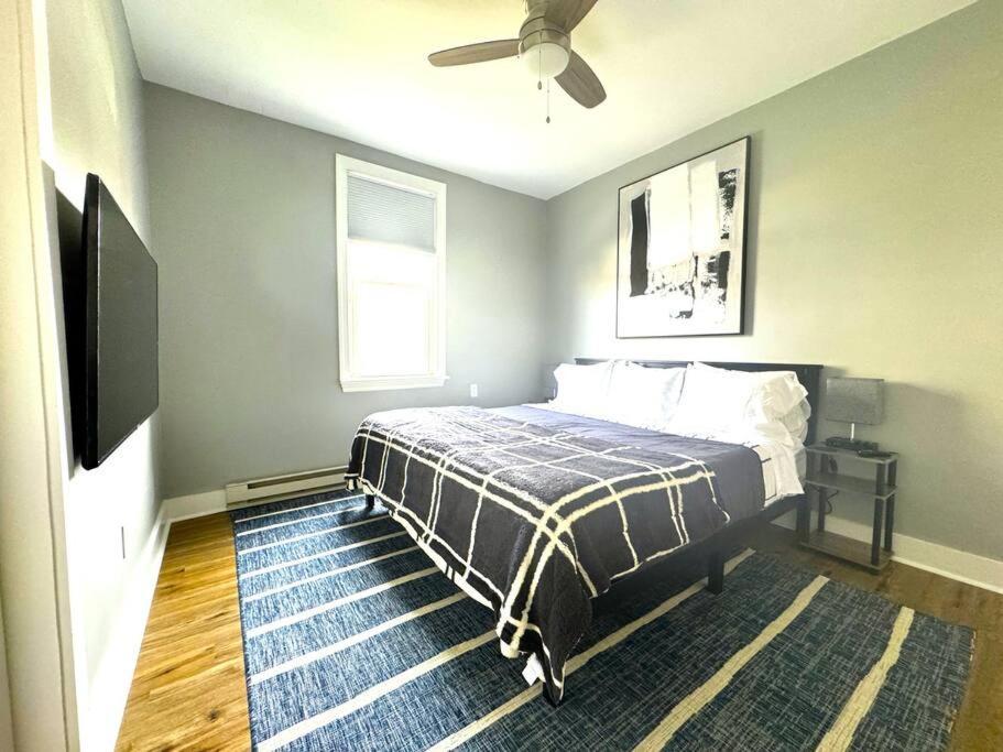 Modern Cozy Unit With King Bed Apartment Wilmington Exterior photo